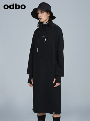 Odbo高端輕奢連衣裙女春裝2022新款寬鬆顯瘦黑色氣質連帽衛衣裙